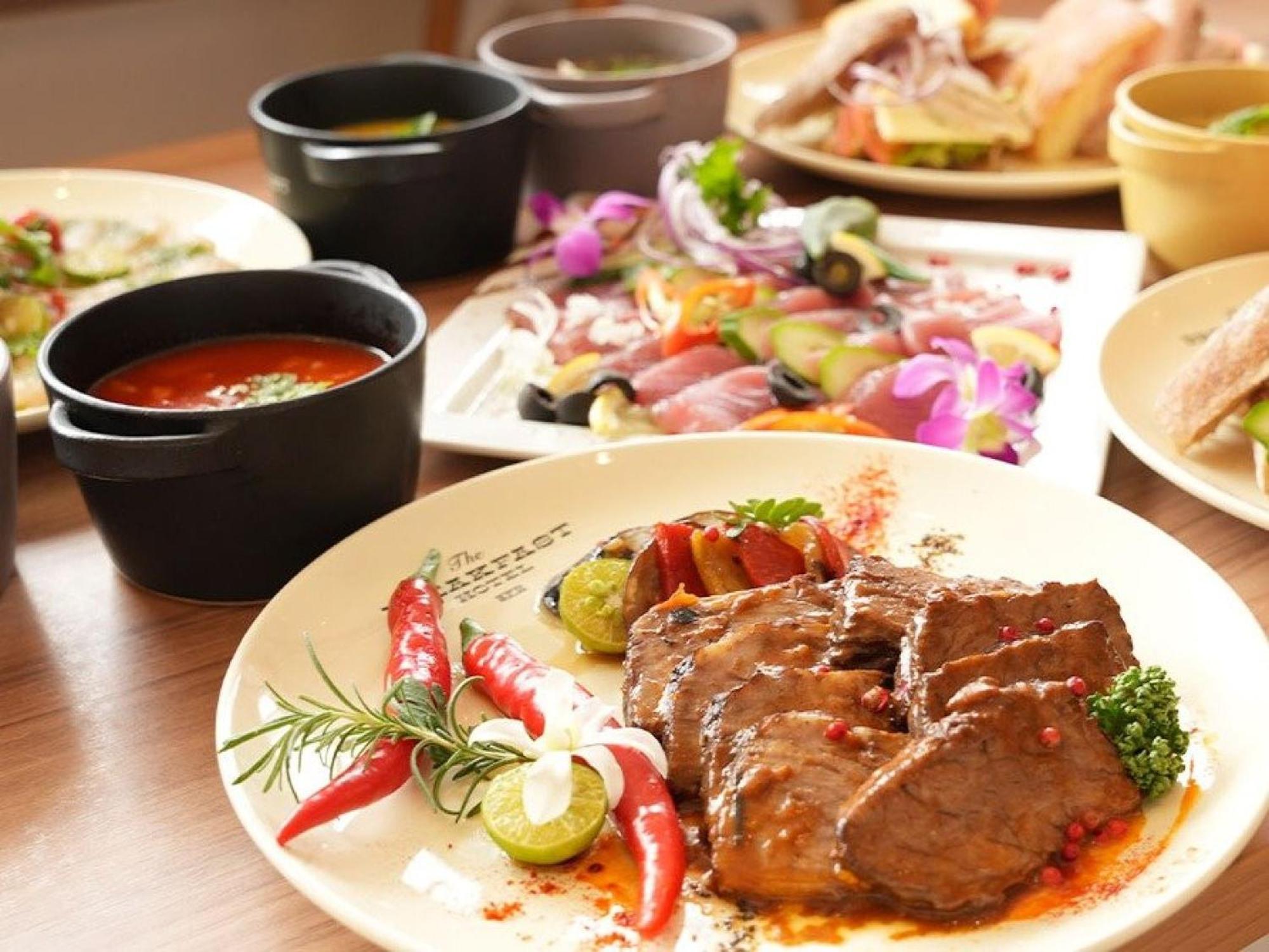 The Breakfast Hotel Marche Ishigaki Island Exteriör bild