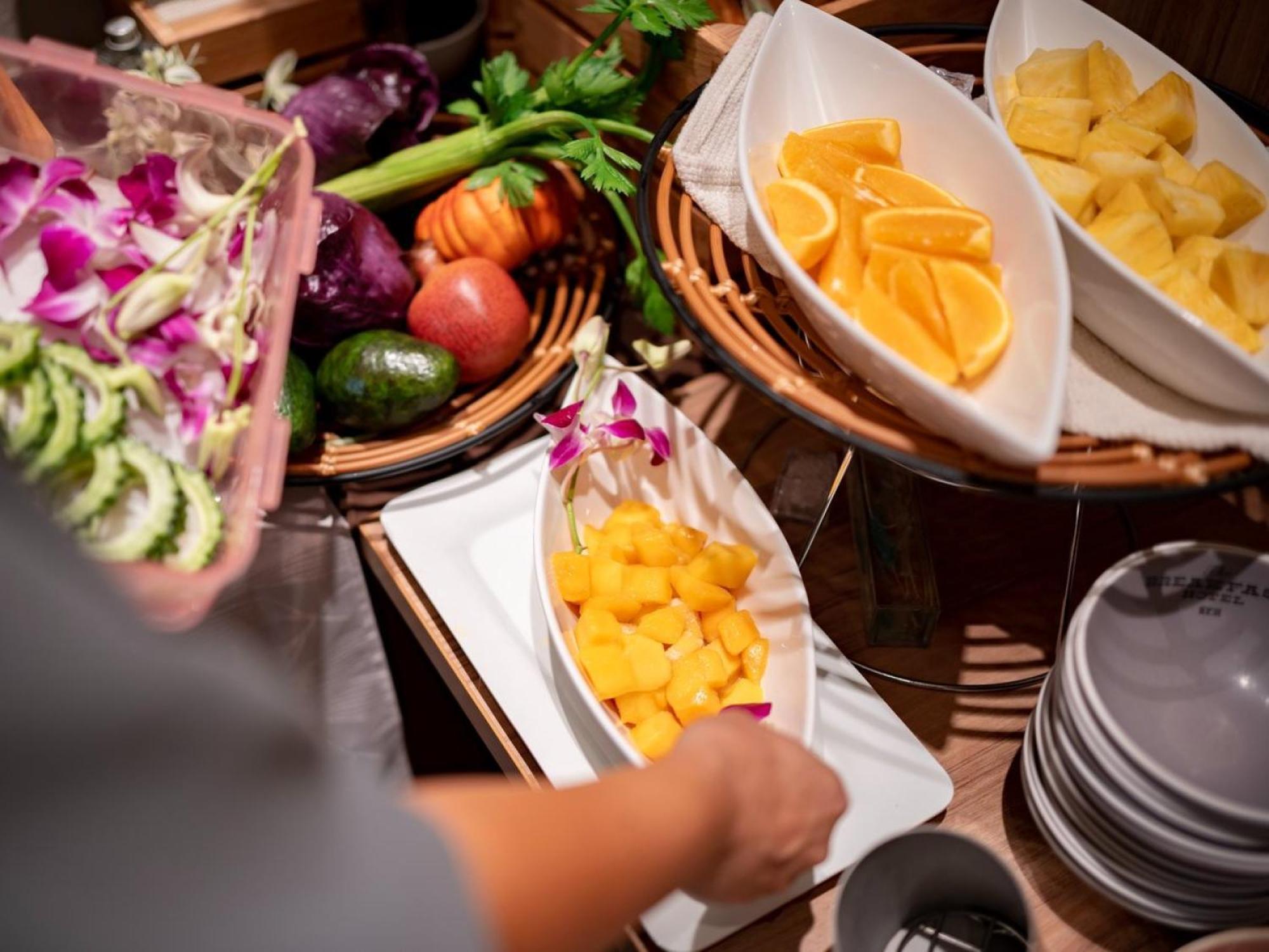 The Breakfast Hotel Marche Ishigaki Island Exteriör bild
